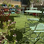 Hostel Olive Tree *
