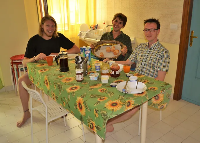 Olive Tree Hostel Bari